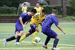 中国姉妹校とのサッカー交流試合の様子