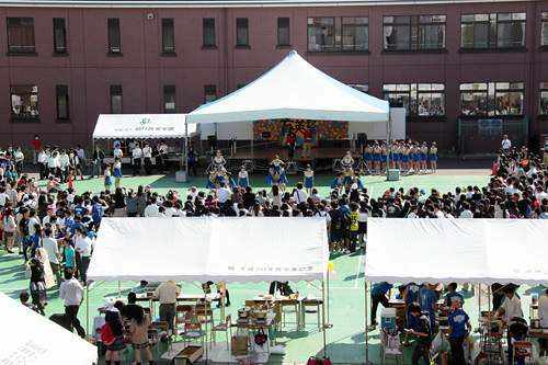 屋外会場の様子