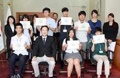 短期語学研修生修了式の様子