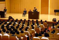 代表３名の先輩による体験談の様子