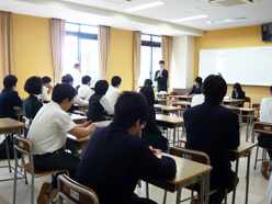 東北大学進学懇話会の様子