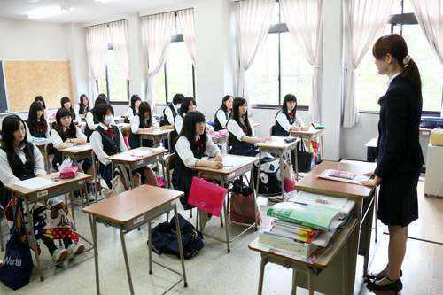 在卒懇 多賀城校舎の様子
