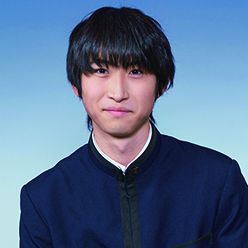 石山さん（五橋中出身）